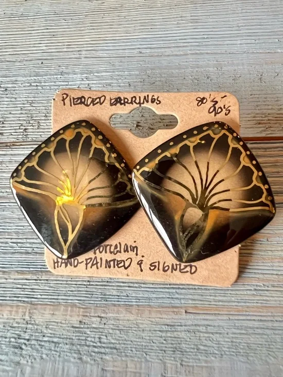 Vintage Hand Painted Porcelain Earrings 80s 90s Signed Stud Gold Overlay - Picture 2 of 6